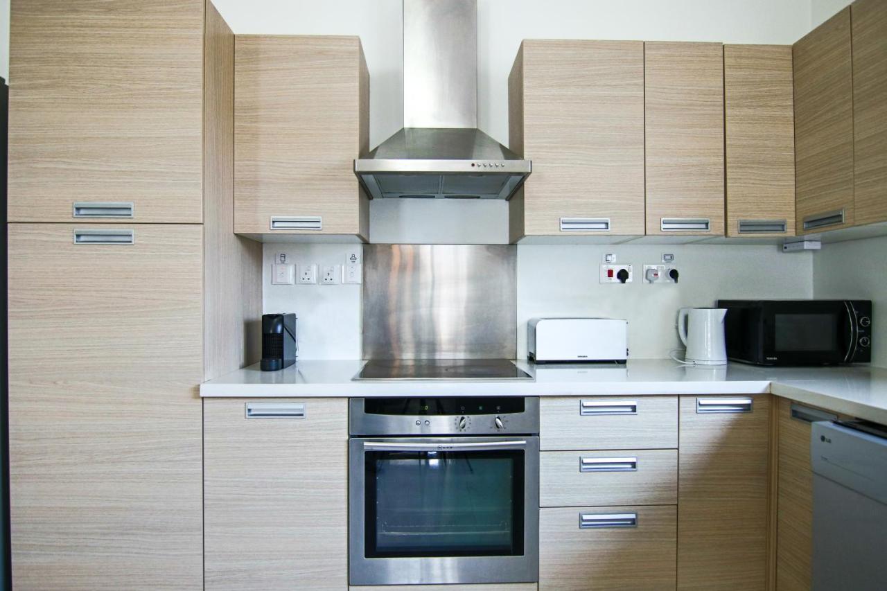 Phaedrus Living - City View Luxury Flat Harbour 03 Larnaca Eksteriør billede